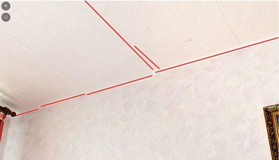 A frequent situation, a ragged corner between the ceiling and the wall.